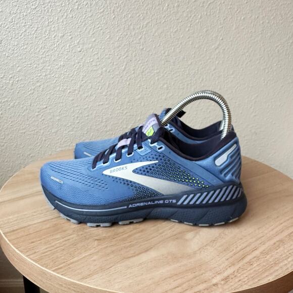 Brooks Adrenaline GTS 22 Style 1203531B467 Womens 10 Road Running Sneakers Blue - Picture 3 of 6